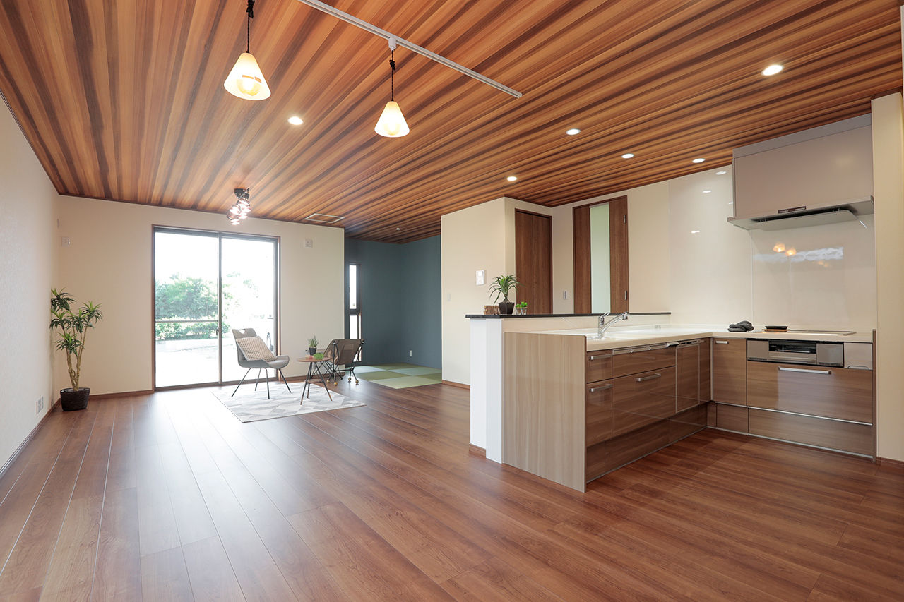 岡本住建 【2000万円台/30坪台/3LDK/間取り図】太陽光で家計ラク！長く安心・快適が続くテクノストラクチャーの家の建築実例画像2