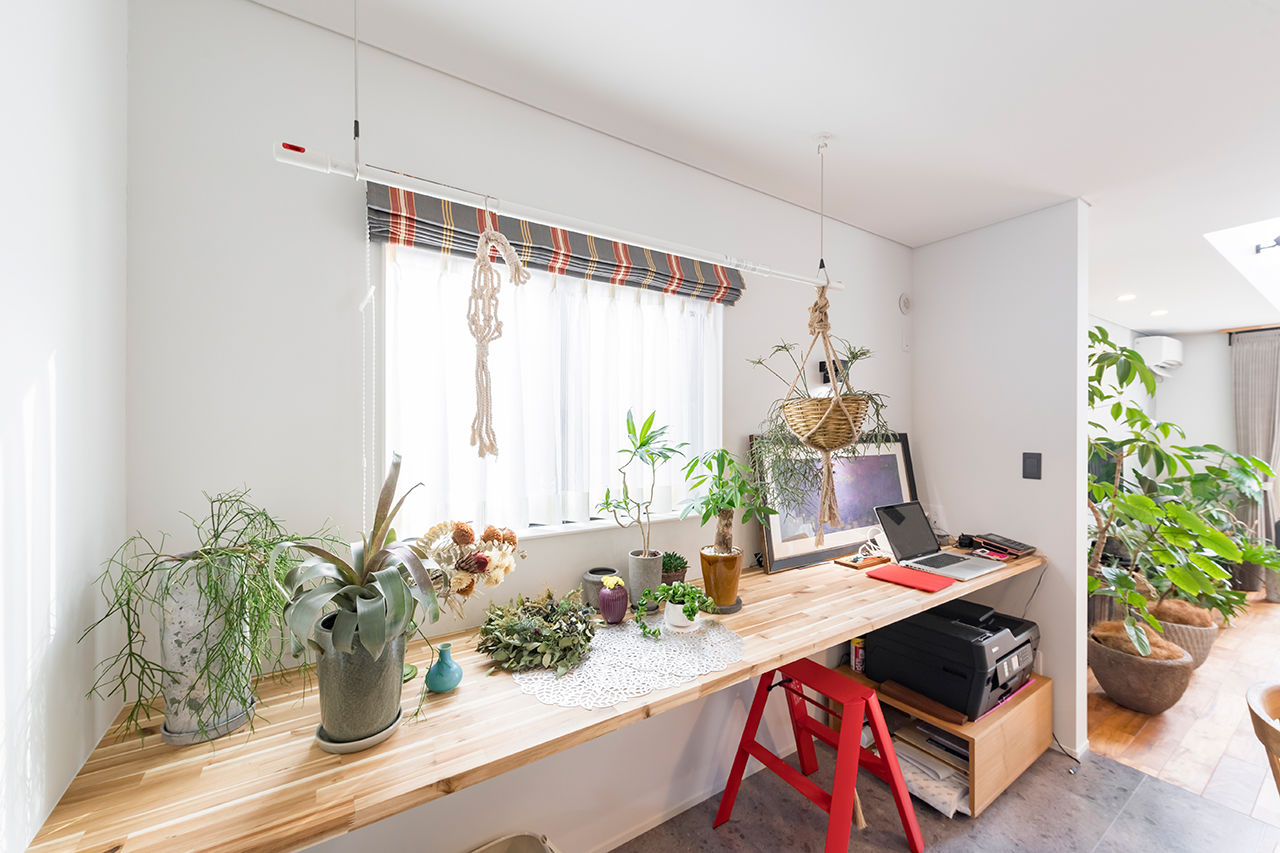 岡本住建 【2000万円台/3LDK/約40坪/吹き抜け】観葉植物が映える、自然素材たっぷりなヴィンテージスタイルの家の建築実例画像5