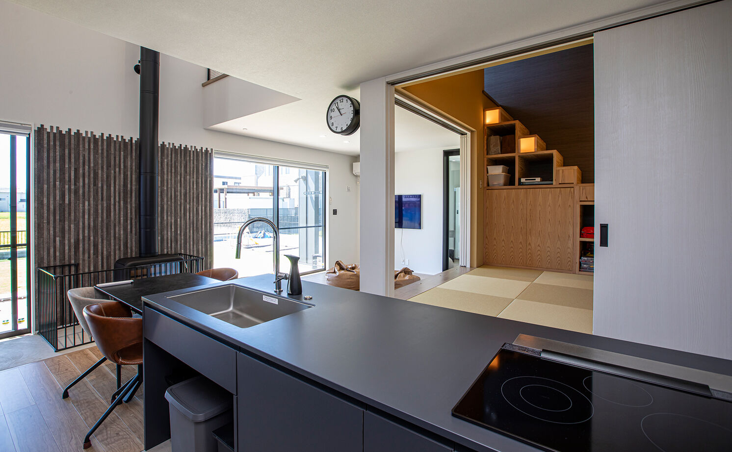 岡本住建 【2000万円台/平屋/L字型/20坪台/間取り図】建築家デザイン×高断熱。アーバンスタイルのおしゃれな平屋の建築実例画像6