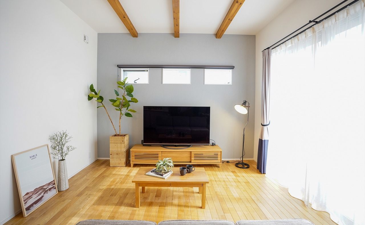 アサヒグローバルホーム 【1000万円台/間取り/30坪台/吹抜け】家事楽動線で生活がワンフロアで完結。大人センスな北欧テイストの家の建築実例画像2