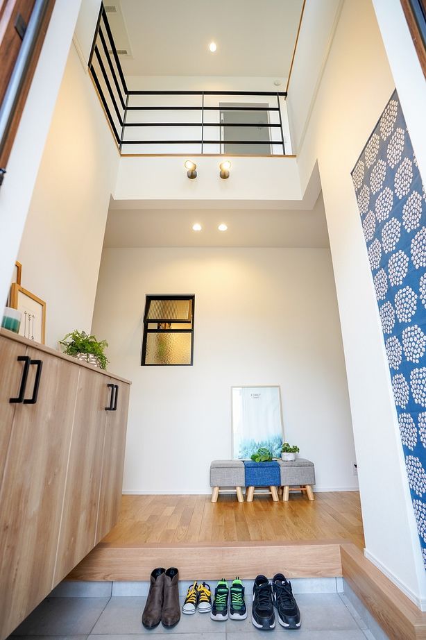 アサヒグローバルホーム 【1000万円台/間取り/30坪台/吹抜け】家事楽動線で生活がワンフロアで完結。大人センスな北欧テイストの家の建築実例画像4