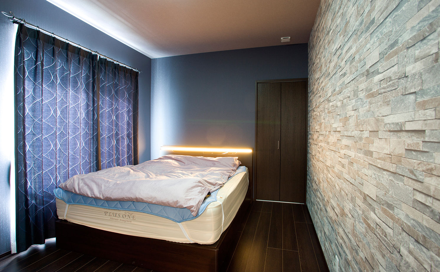 アサヒグローバルホーム 【2000万円台/間取り/ガレージハウス/アイランドキッチン】ガレージで趣味のバイクをメンテ 休日にはBBQもの建築実例画像9