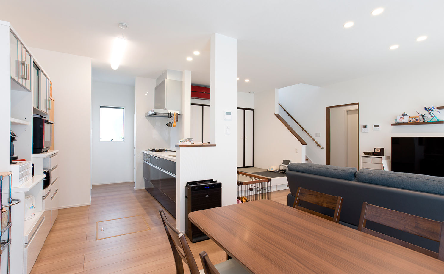 アサヒグローバルホーム 【1000万円台/間取り/約36坪/おしゃれな家】建売のいい所を取り入れた注文住宅。土地探しの対応も大満足！の建築実例画像3