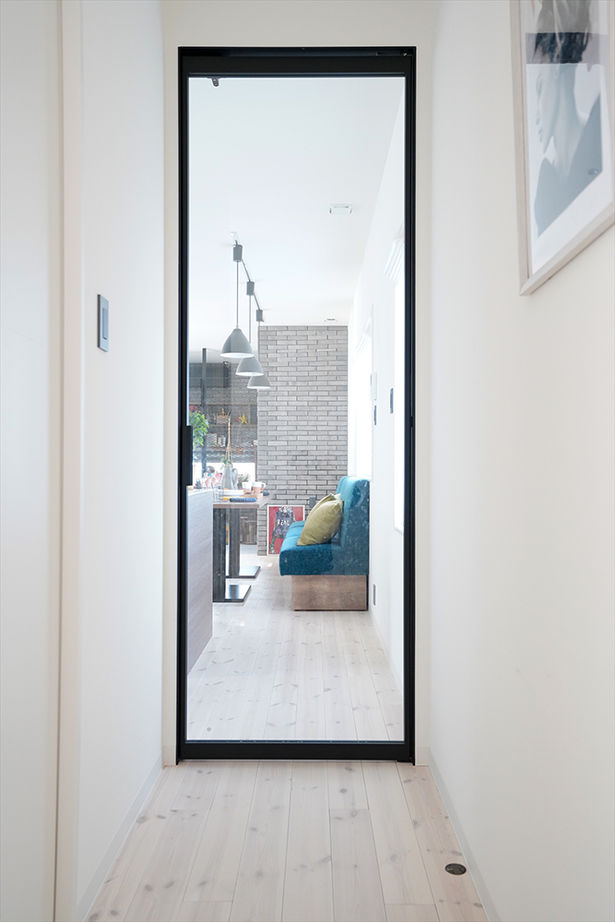 アサヒグローバルホーム 【1000万円台/間取り/30坪台/シンプル外観】「高性能だからこそ大胆なデザインも安心して採用できました」の建築実例画像15