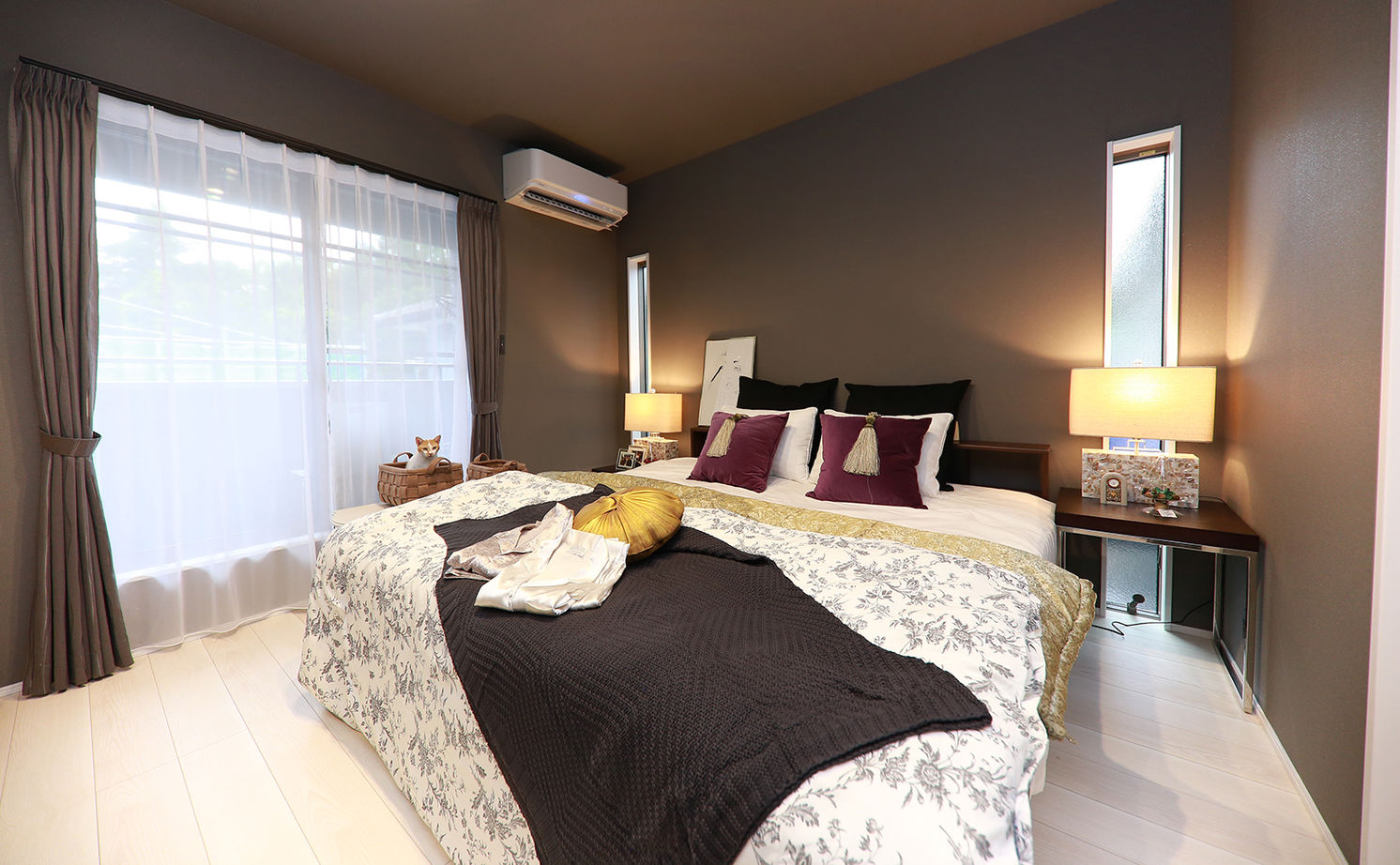 アサヒグローバルホーム 【2000万円台/間取り/ホテルライク】リビングから愛車を眺める、非日常を愉しむガレージハウスの建築実例画像15