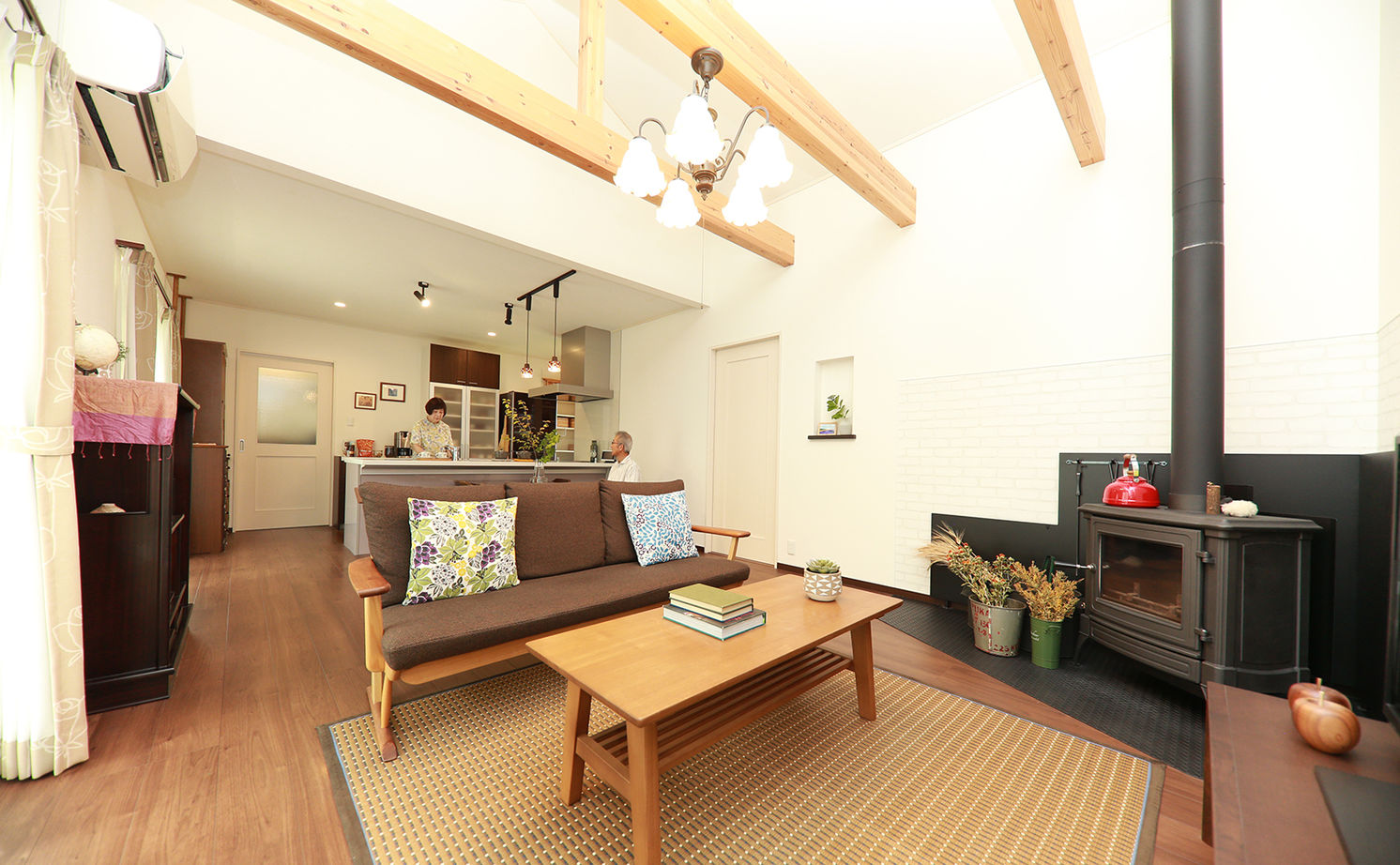 アサヒグローバルホーム 【1000万円台/間取り/平屋/薪ストーブ】夫婦のセカンドライフにちょうどいい、2LDKのコンパクトな平屋の建築実例画像2