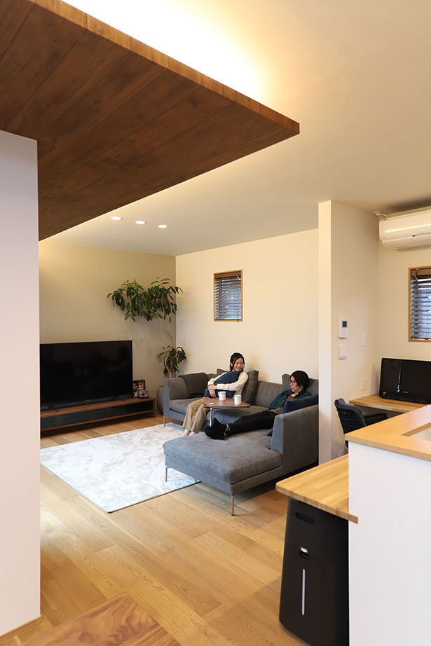 アサヒグローバルホーム 【1000万円台/間取り/坪庭/スタイリッシュ外観】北欧家具×和モダン。どこからでも庭を眺められるL字型の家の建築実例画像15