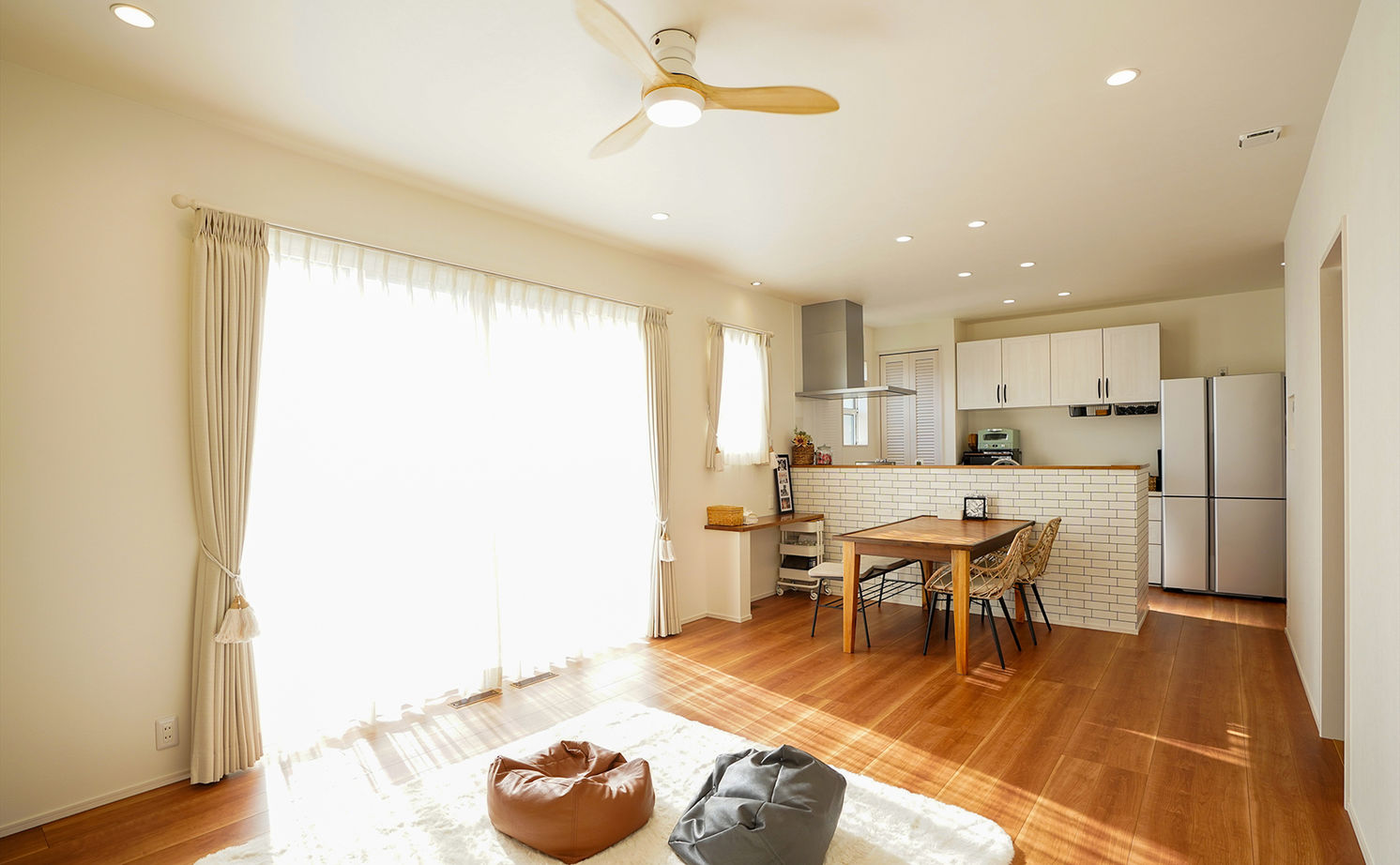 アサヒグローバルホーム 【1000万円台/間取り/30坪台/ロフト】お家キャンプに映画館。海外ドラマがお手本のアメリカンハウスの建築実例画像2