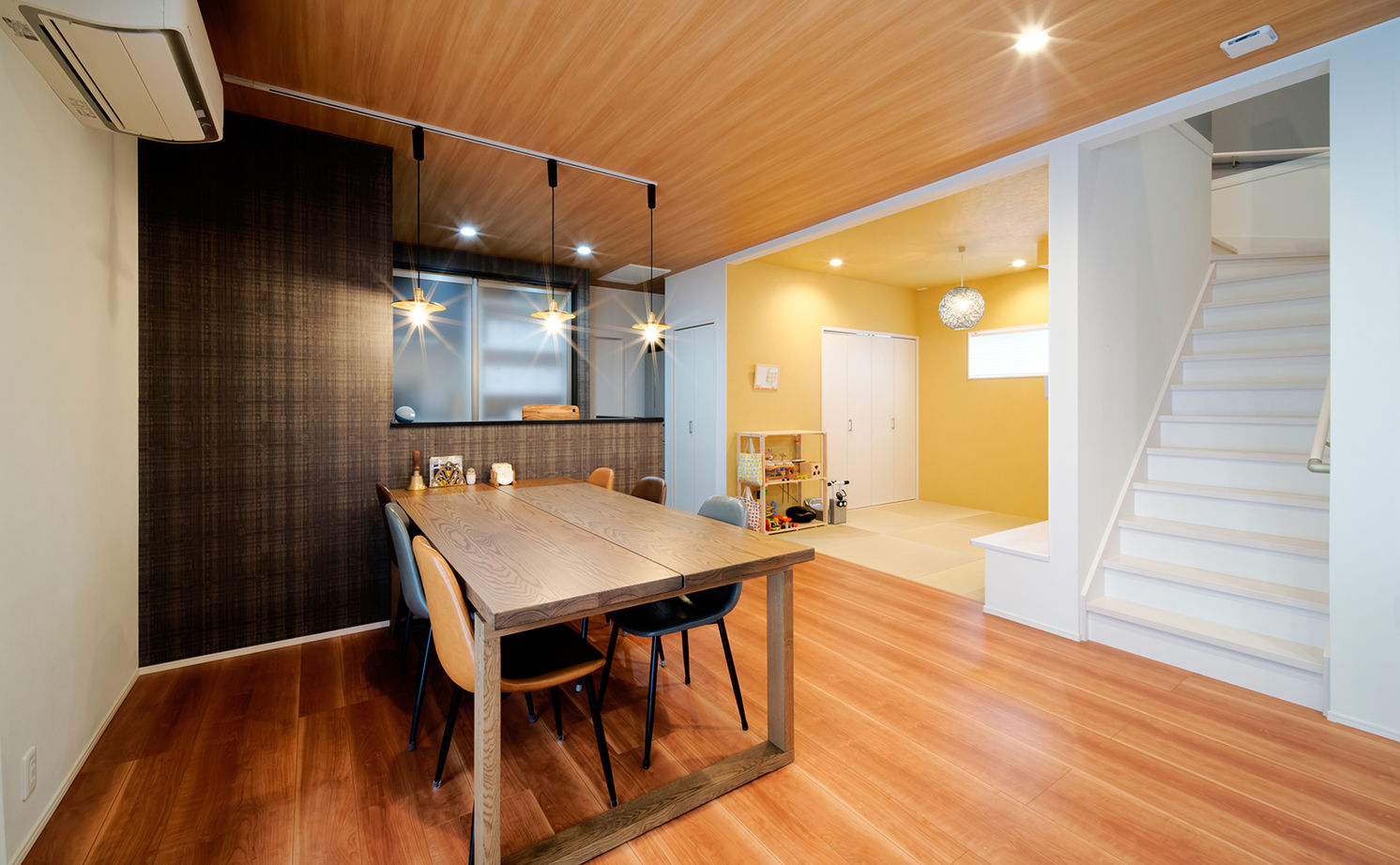 アサヒグローバルホーム 【1000万円台/間取り/約55坪/ガレージルーム】多趣味なパパのこだわり満載！BARとして楽しむガレージルームの建築実例画像5