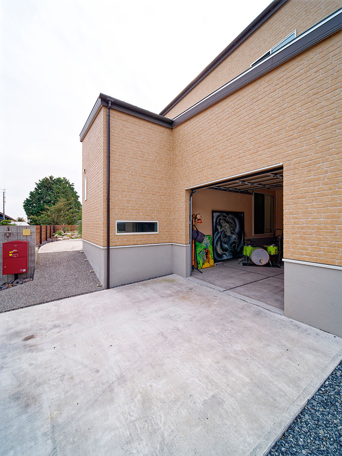 アサヒグローバルホーム 【1000万円台/間取り/約55坪/ガレージルーム】多趣味なパパのこだわり満載！BARとして楽しむガレージルームの建築実例画像14