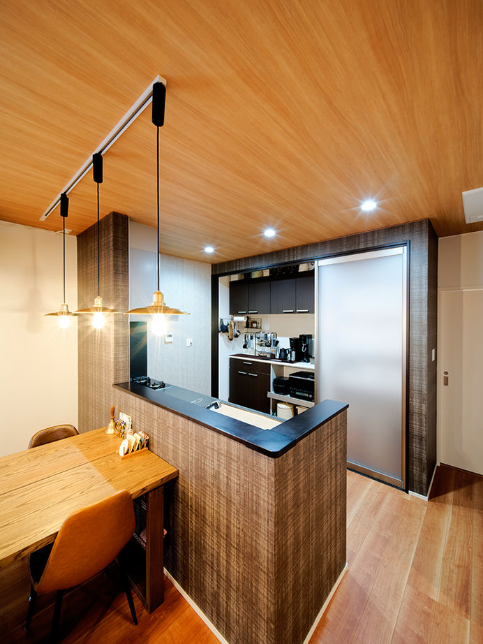 アサヒグローバルホーム 【1000万円台/間取り/約55坪/ガレージルーム】多趣味なパパのこだわり満載！BARとして楽しむガレージルームの建築実例画像17