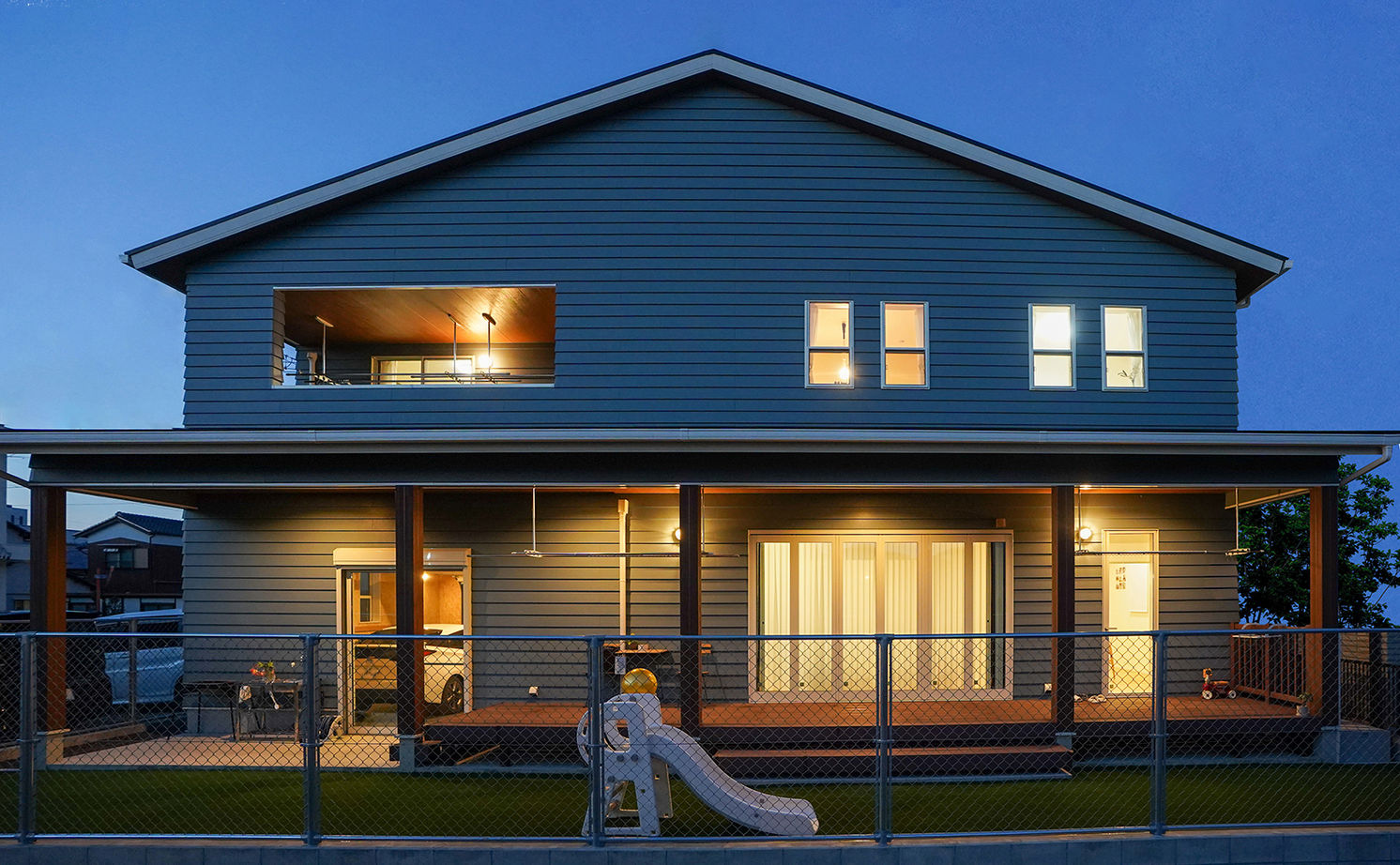 アサヒグローバルホーム 【2000万円台/間取り/ガレージ/カフェ風】定額プランをベースにこだわりを実現！西海岸風ガレージハウスの建築実例画像2