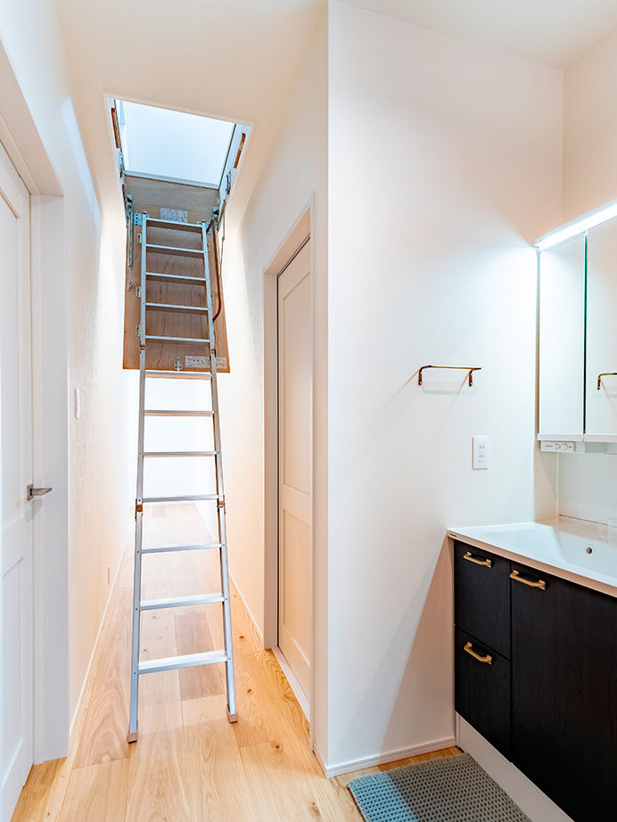 アサヒグローバルホーム 【2000万円台/間取り/ガレージ/カフェ風】定額プランをベースにこだわりを実現！西海岸風ガレージハウスの建築実例画像18