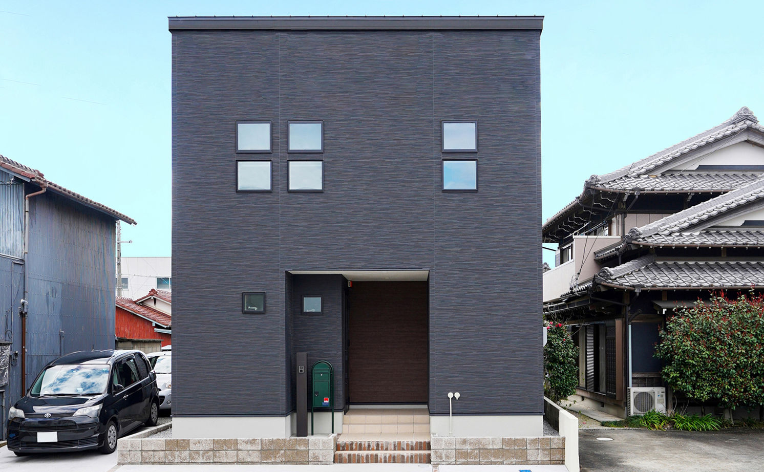 アサヒグローバルホーム 【1000万円台/間取り/30坪台/土間収納】明るいリビング×家事ラク回遊動線。「最初から予算が明確で安心！」の建築実例画像2