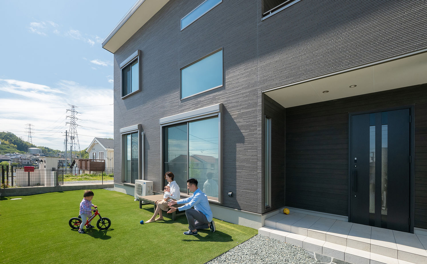 アサヒグローバルホーム 【1000万円台/間取り/30坪台/吹抜リビング】巧みな空間使いが光る擁壁を活かしたカーポートデッキがある家の建築実例画像20