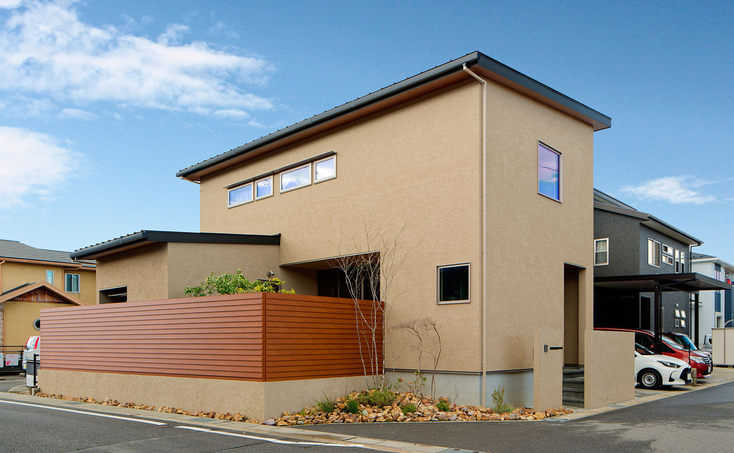 アサヒグローバルホーム 【2000万円台/間取り/40坪台/和モダン/自然素材】和を極めた、質感の美しい家。中庭で季節を感じる暮らしの建築実例画像2