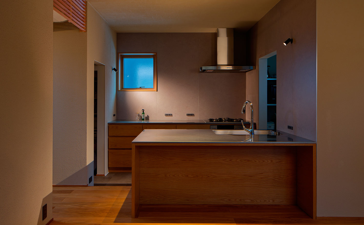 アサヒグローバルホーム 【2000万円台/間取り/40坪台/和モダン/自然素材】和を極めた、質感の美しい家。中庭で季節を感じる暮らしの建築実例画像5