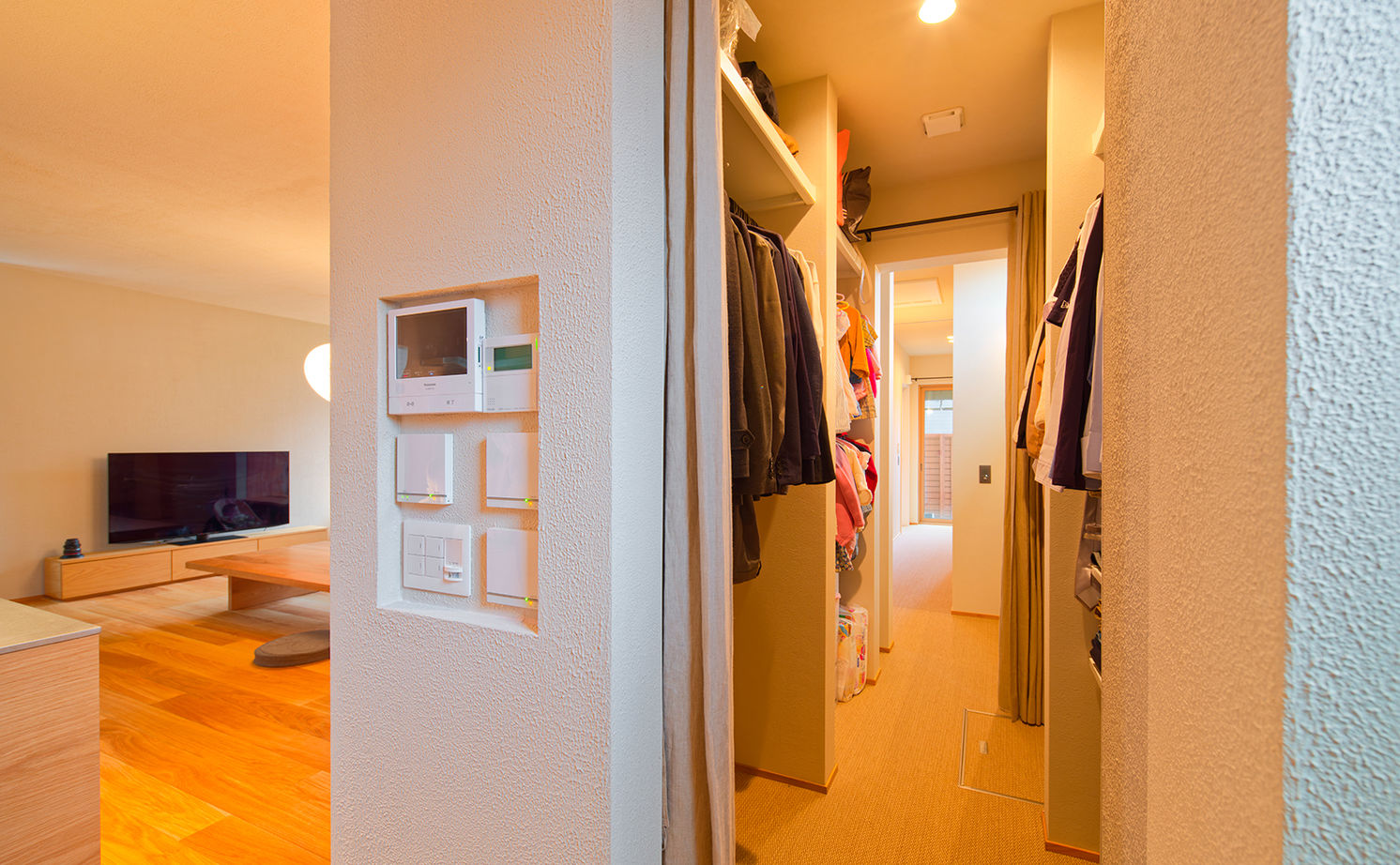 アサヒグローバルホーム 【2000万円台/間取り/40坪台/和モダン/自然素材】和を極めた、質感の美しい家。中庭で季節を感じる暮らしの建築実例画像11