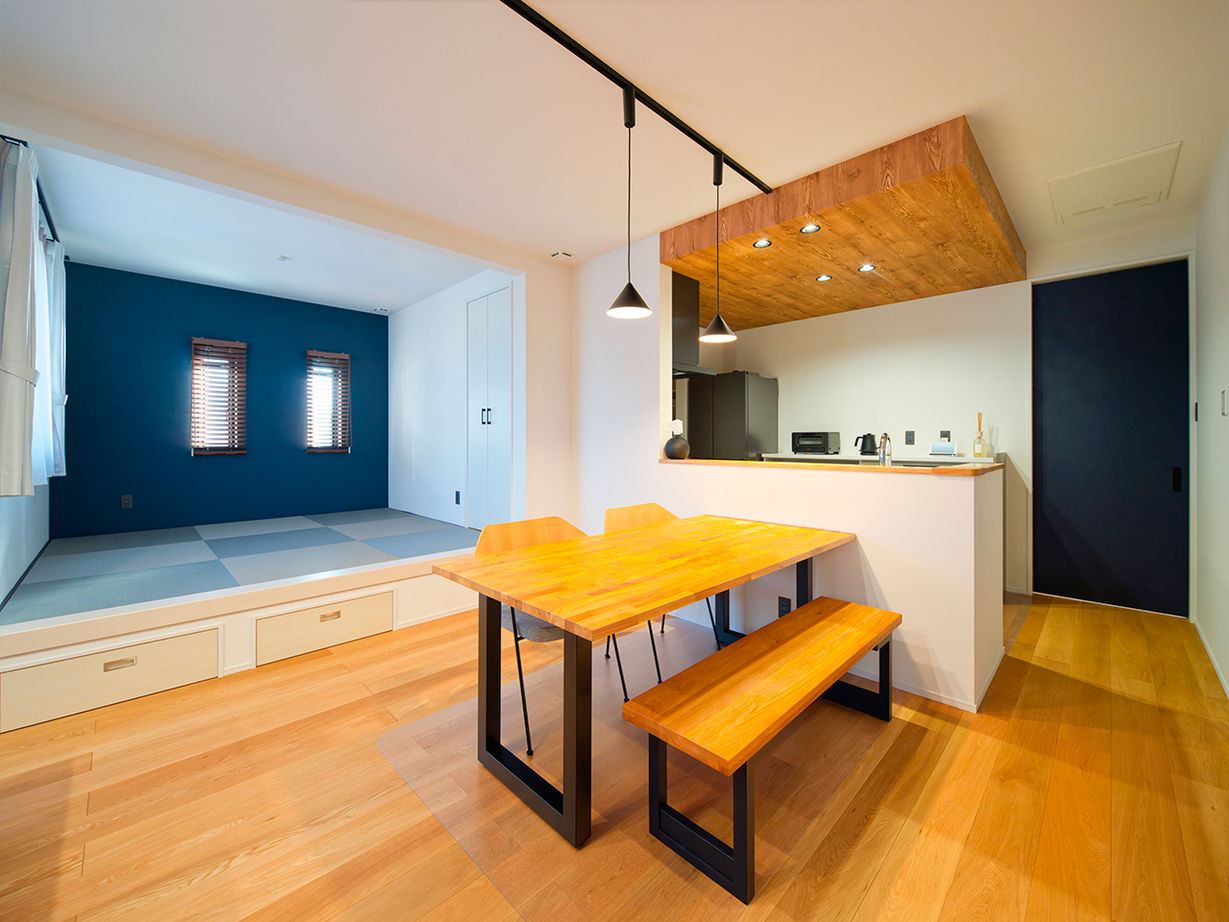 アサヒグローバルホーム 【2000万円台/40坪台/ビルトインガレージ】個性的な外観が自慢！愛車を大切に守れるガレージハウスの建築実例画像4