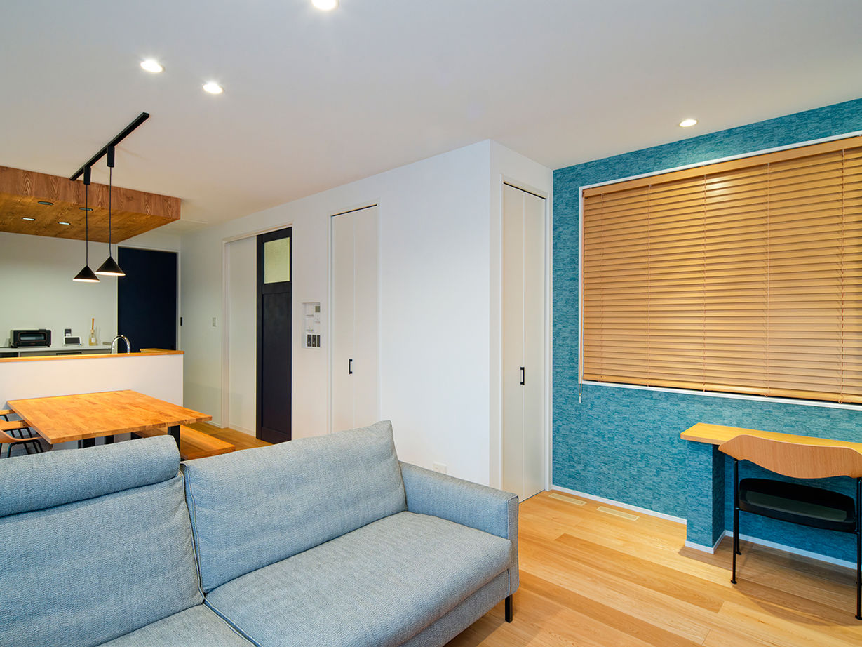 アサヒグローバルホーム 【2000万円台/40坪台/ビルトインガレージ】個性的な外観が自慢！愛車を大切に守れるガレージハウスの建築実例画像9