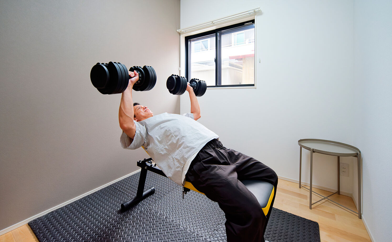 アサヒグローバルホーム 【2000万円台/間取り/20坪台/平屋/回遊動線】勾配天井の広々リビングが開放的！緑が彩るナチュラルな平屋の建築実例画像15