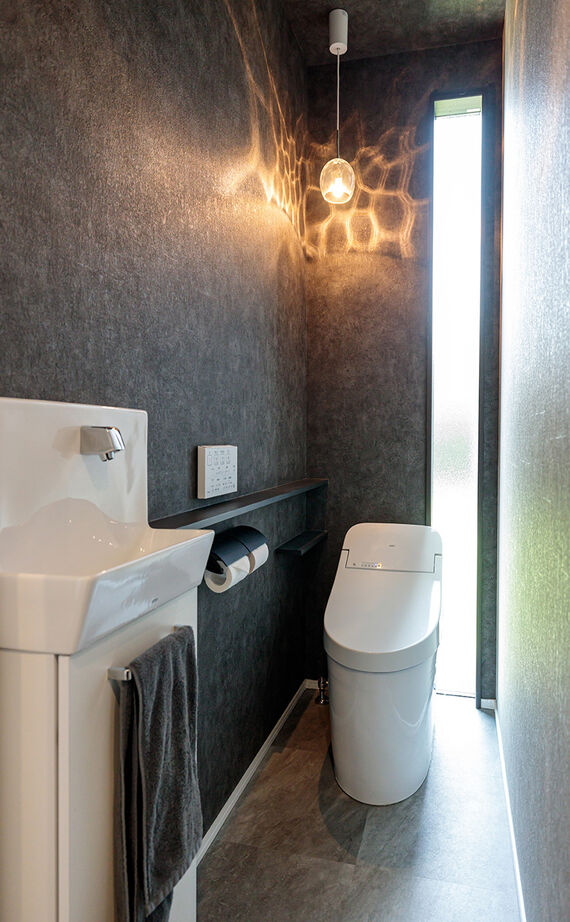 アサヒグローバルホーム 【2000万円台/間取り/30坪台/帰宅動線 】たっぷりの光が注ぎ込むモノトーンな家の建築実例画像6