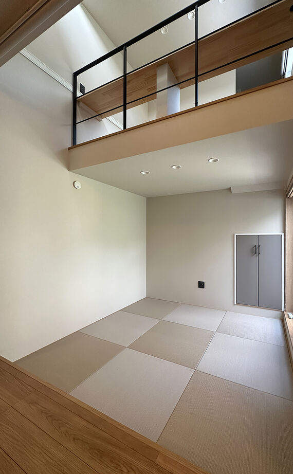 アサヒグローバルホーム 【間取り/40坪台/コの字型/吹き抜け】完全プライベートな中庭のある家の建築実例画像8