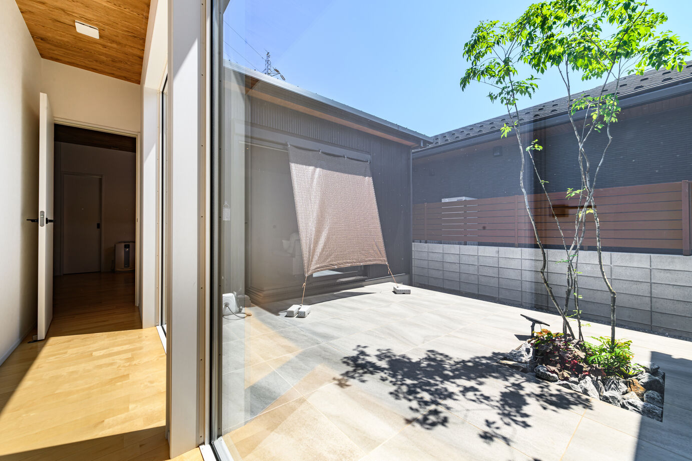 アサヒグローバルホーム 【四日市市/2000万円台/間取り/30坪台】コの字型配置で叶える、光と緑に包まれた中庭のある平屋の暮らしの建築実例画像8