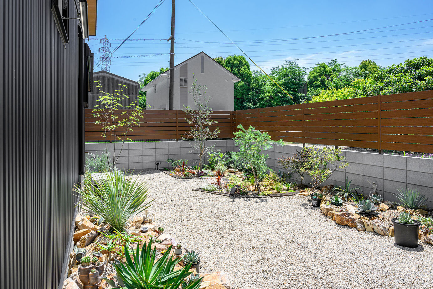 アサヒグローバルホーム 【四日市市/2000万円台/間取り/30坪台】コの字型配置で叶える、光と緑に包まれた中庭のある平屋の暮らしの建築実例画像10