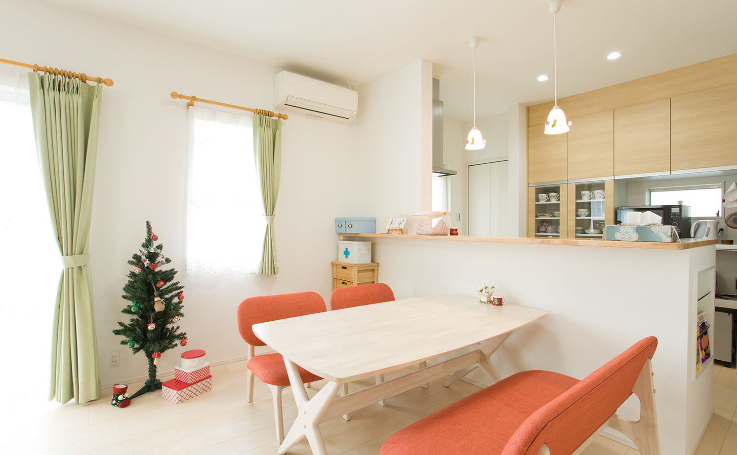 アサヒグローバルホーム 【1000万円台/間取り/約38坪/おしゃれな家】「決め手は、家事楽な間取り＆無理のない予算に合う家づくり」の建築実例画像4