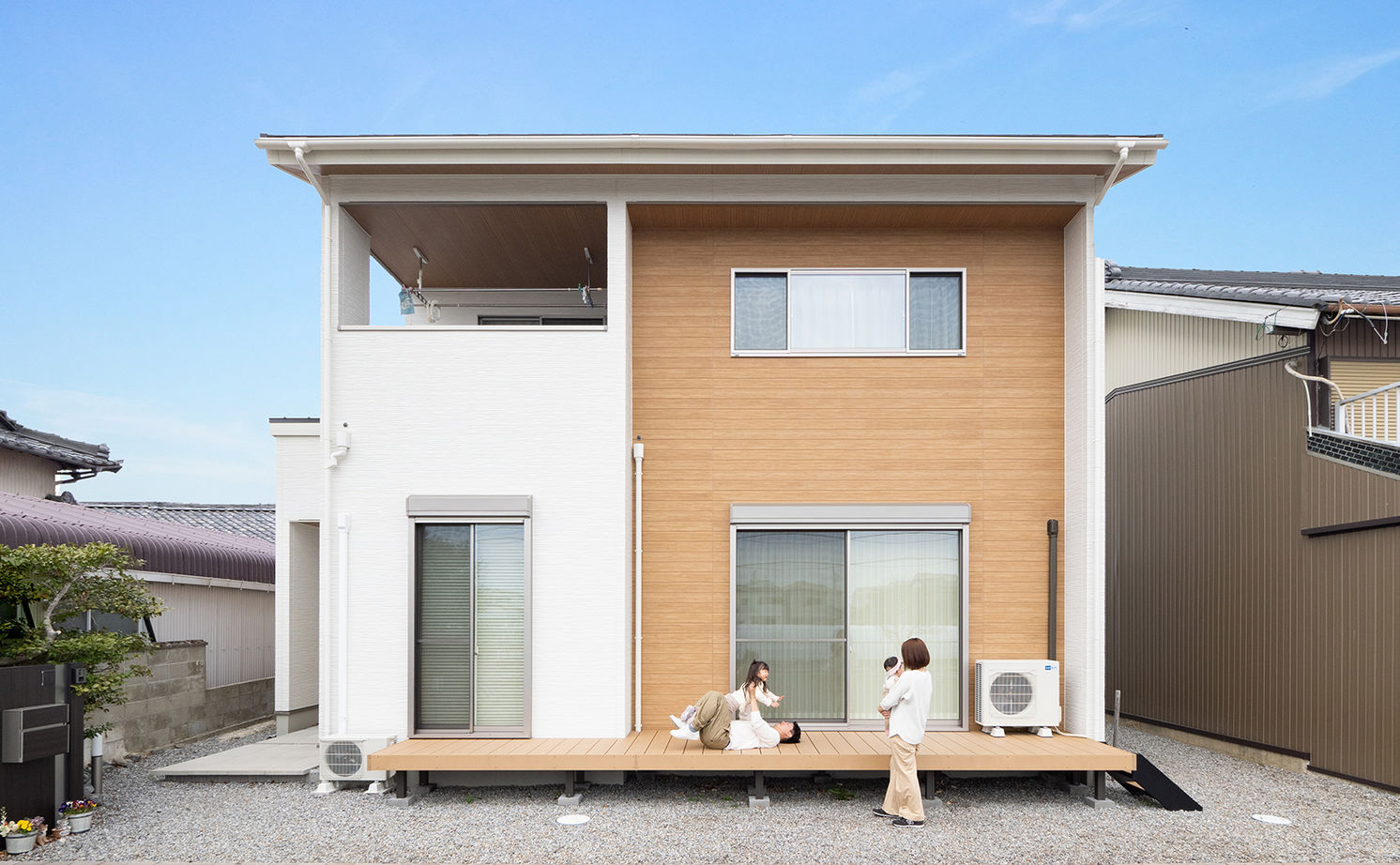 アサヒグローバルホーム 【1000万円台/間取り/40坪台/土間収納】白と木が心地いいシンプルモダン。収納充実＆大空間リビングの家の建築実例画像2