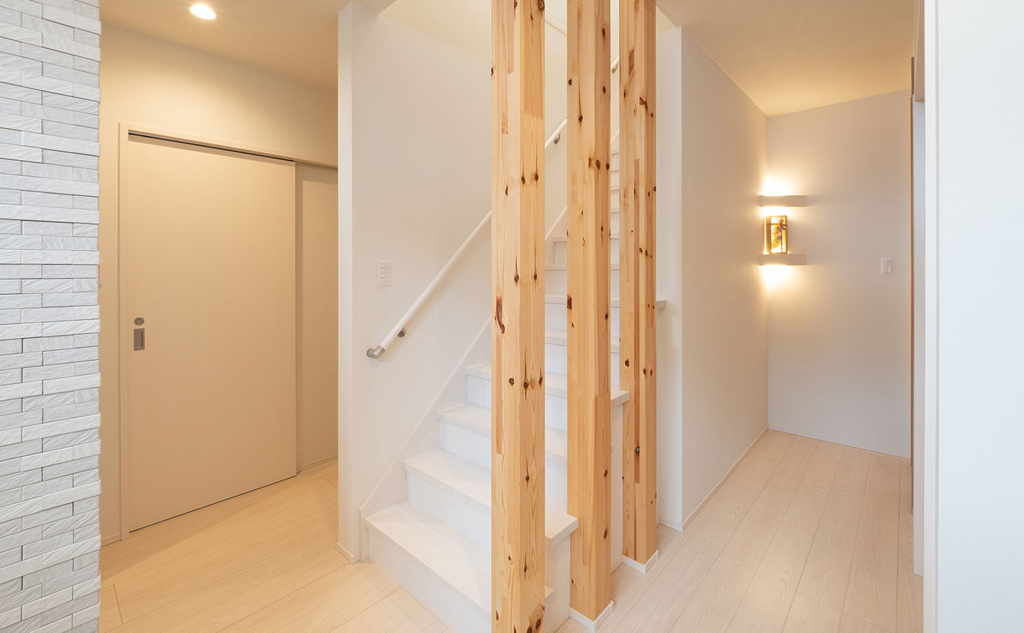 アサヒグローバルホーム 【1000万円台/間取り/40坪台/土間収納】白と木が心地いいシンプルモダン。収納充実＆大空間リビングの家の建築実例画像13