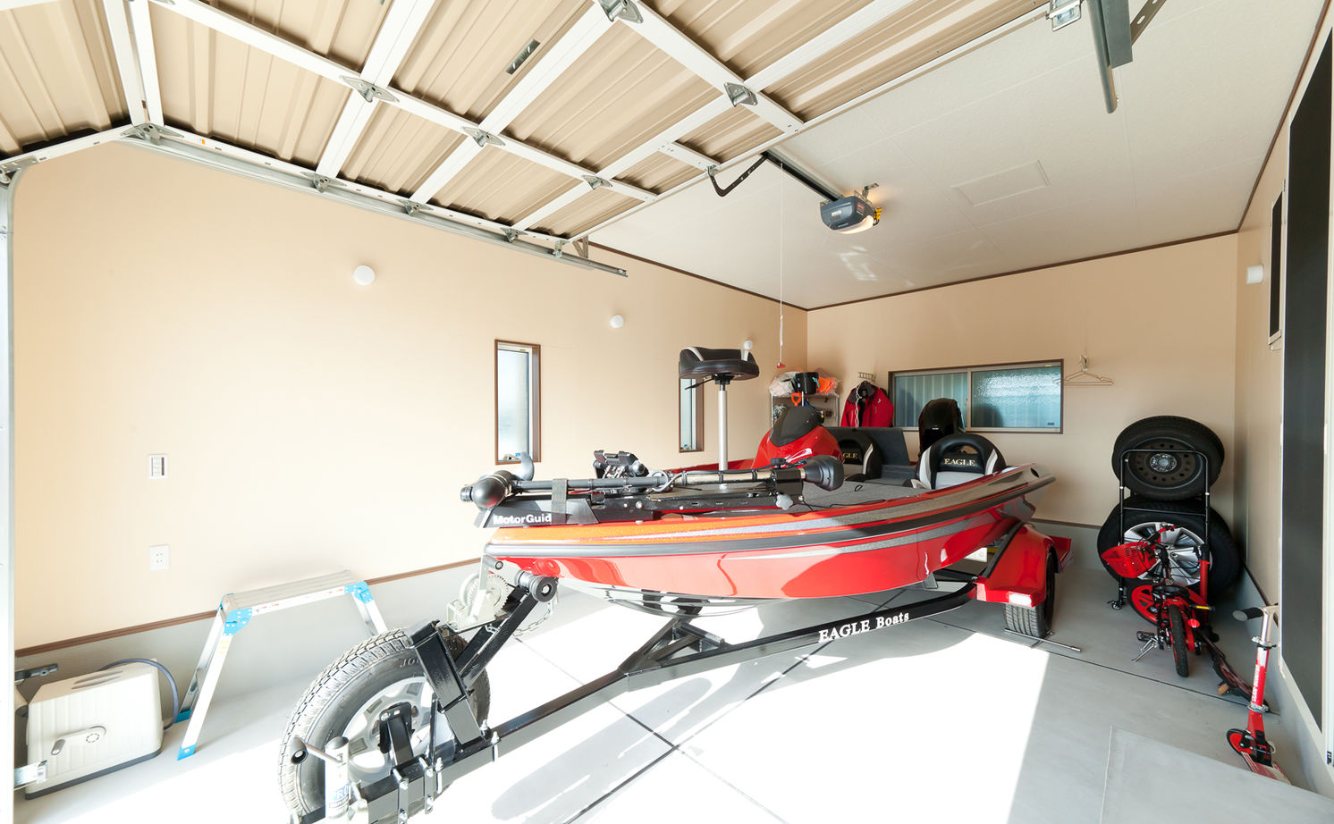 アサヒグローバルホーム 【間取り図掲載】リーズナブル×高品質な「インナーガレージ」。予算内で叶えたパパ待望の趣味の空間の建築実例画像2