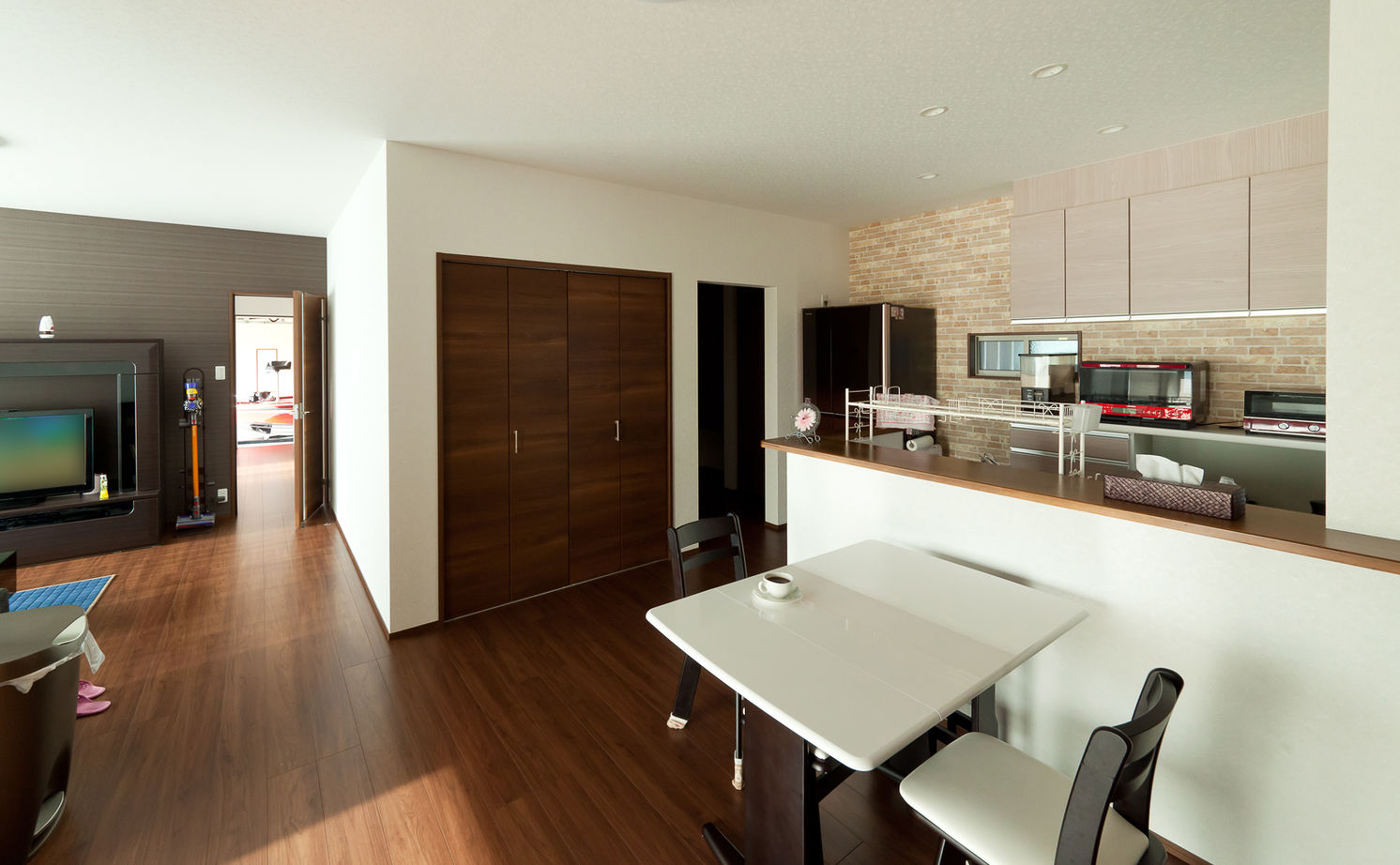 アサヒグローバルホーム 【間取り図掲載】リーズナブル×高品質な「インナーガレージ」。予算内で叶えたパパ待望の趣味の空間の建築実例画像4