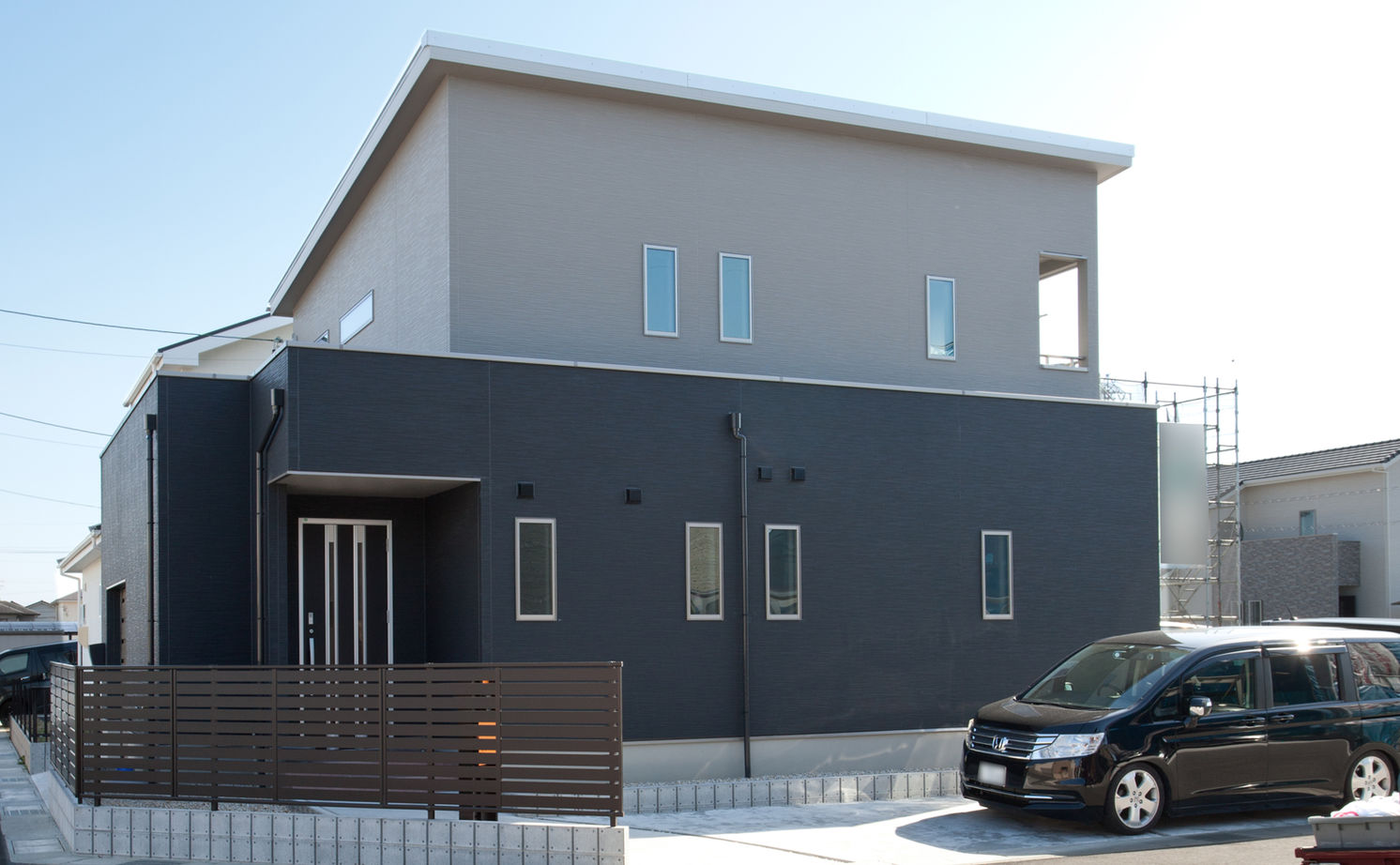 アサヒグローバルホーム 【1000万円台/間取り/約42坪/インナーガレージ】土地探しも一緒に。プランの変更も見越した予算提案に信頼の建築実例画像2