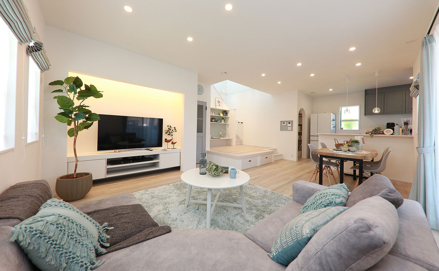 アサヒグローバルホーム 【1000万円台/間取り/30坪台/カフェ/スキップフロア】オープンデッキで過ごす、アーリーアメリカンな家の建築実例画像5