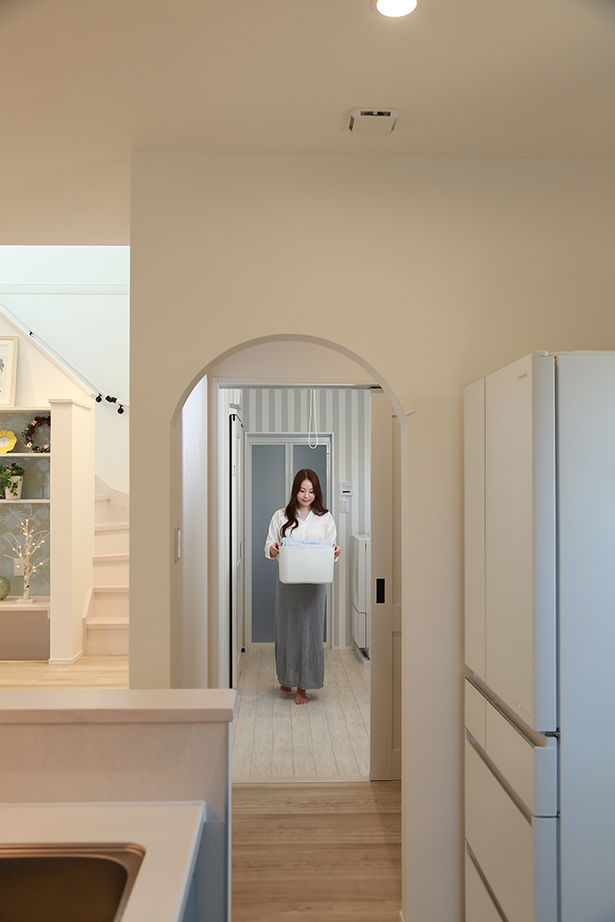 アサヒグローバルホーム 【1000万円台/間取り/30坪台/カフェ/スキップフロア】オープンデッキで過ごす、アーリーアメリカンな家の建築実例画像9