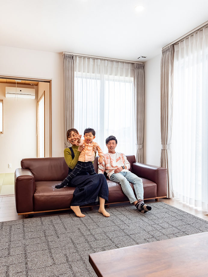 アサヒグローバルホーム 【2000万円台/間取り/40坪台/吹抜け玄関】総タイル張り外観×大空間リビング。「グレードUPしてもお手頃！」の建築実例画像20