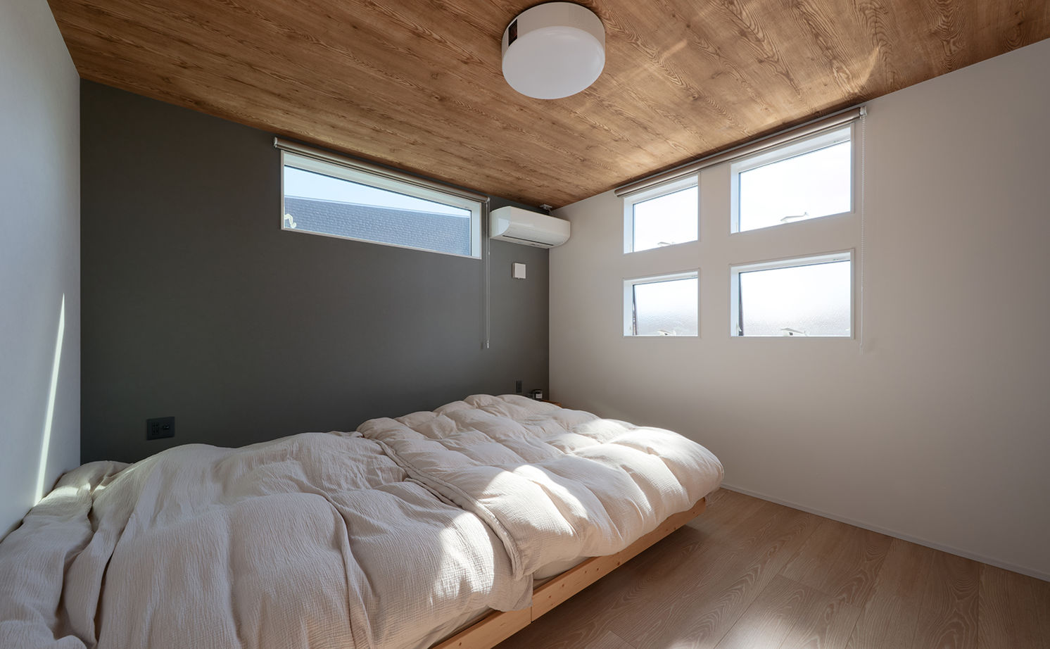 アサヒグローバルホーム 【1000万円台/間取り/30坪台/土間/家事動線】タイル外壁の外観×ニュアンスカラーが映えるシンプルハウスの建築実例画像14