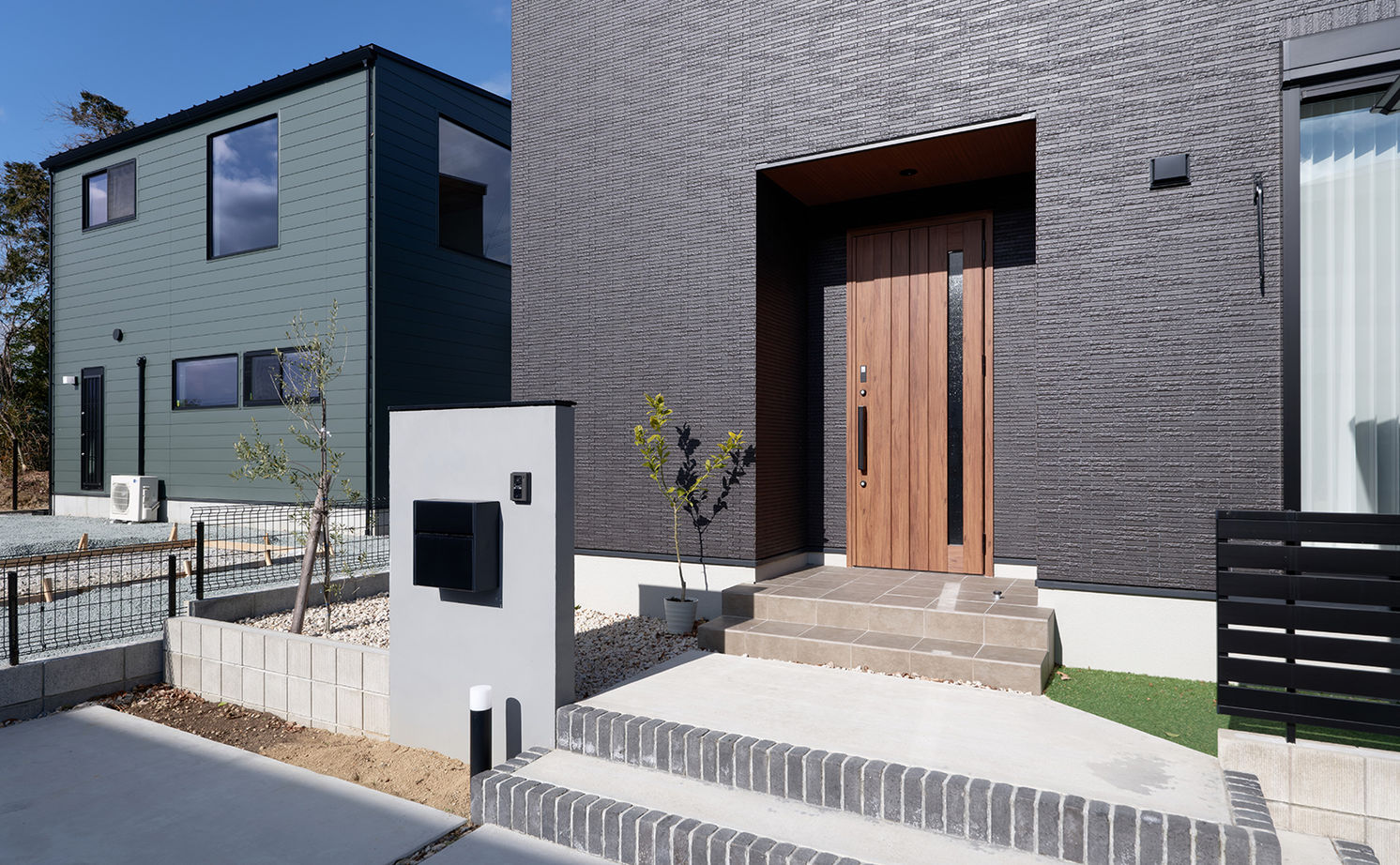 アサヒグローバルホーム 【1000万円台/間取り/30坪台/土間/家事動線】タイル外壁の外観×ニュアンスカラーが映えるシンプルハウスの建築実例画像20