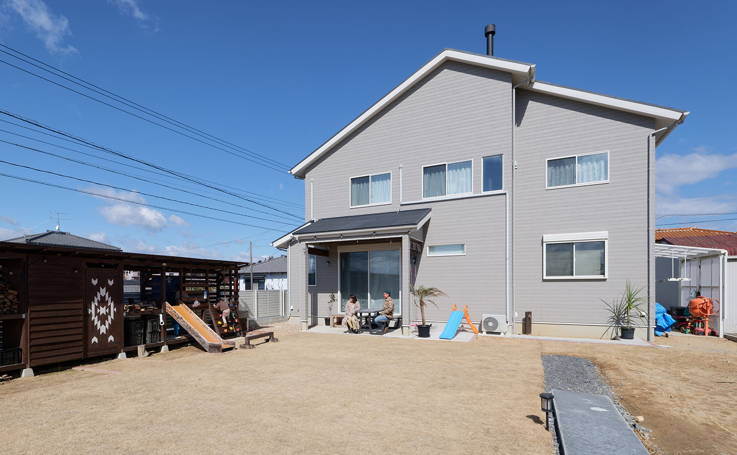 アサヒグローバルホーム 【1000万円台/間取り/30坪台/土間/収納充実】DIY好きパパが叶えた！薪ストーブとハンモックのある暮らしの建築実例画像3