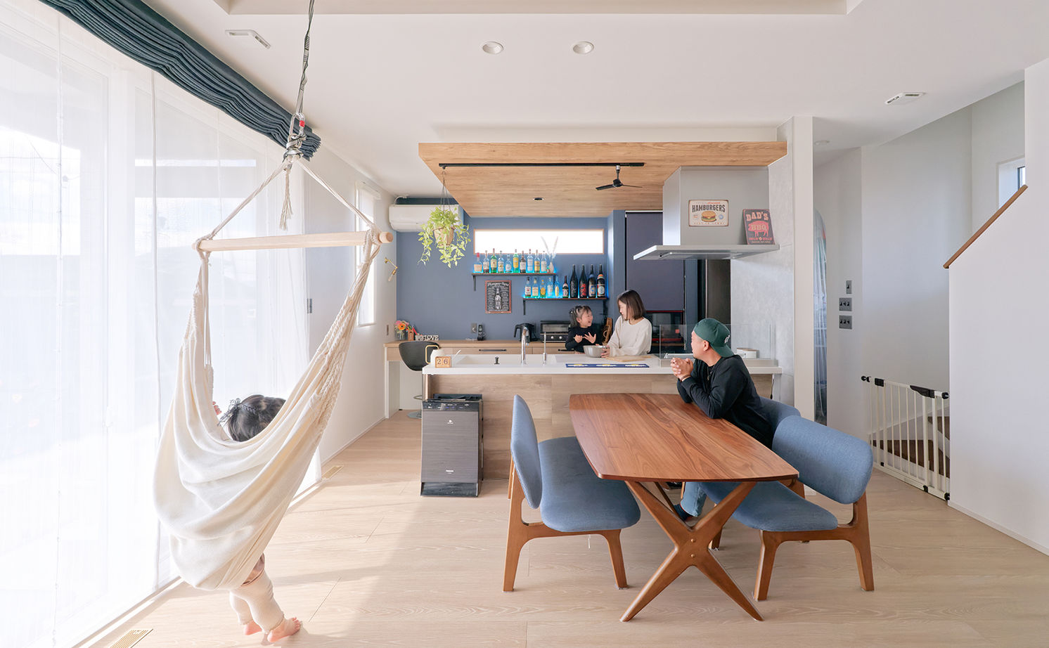 アサヒグローバルホーム 【1000万円台/間取り/30坪台/土間/収納充実】DIY好きパパが叶えた！薪ストーブとハンモックのある暮らしの建築実例画像4