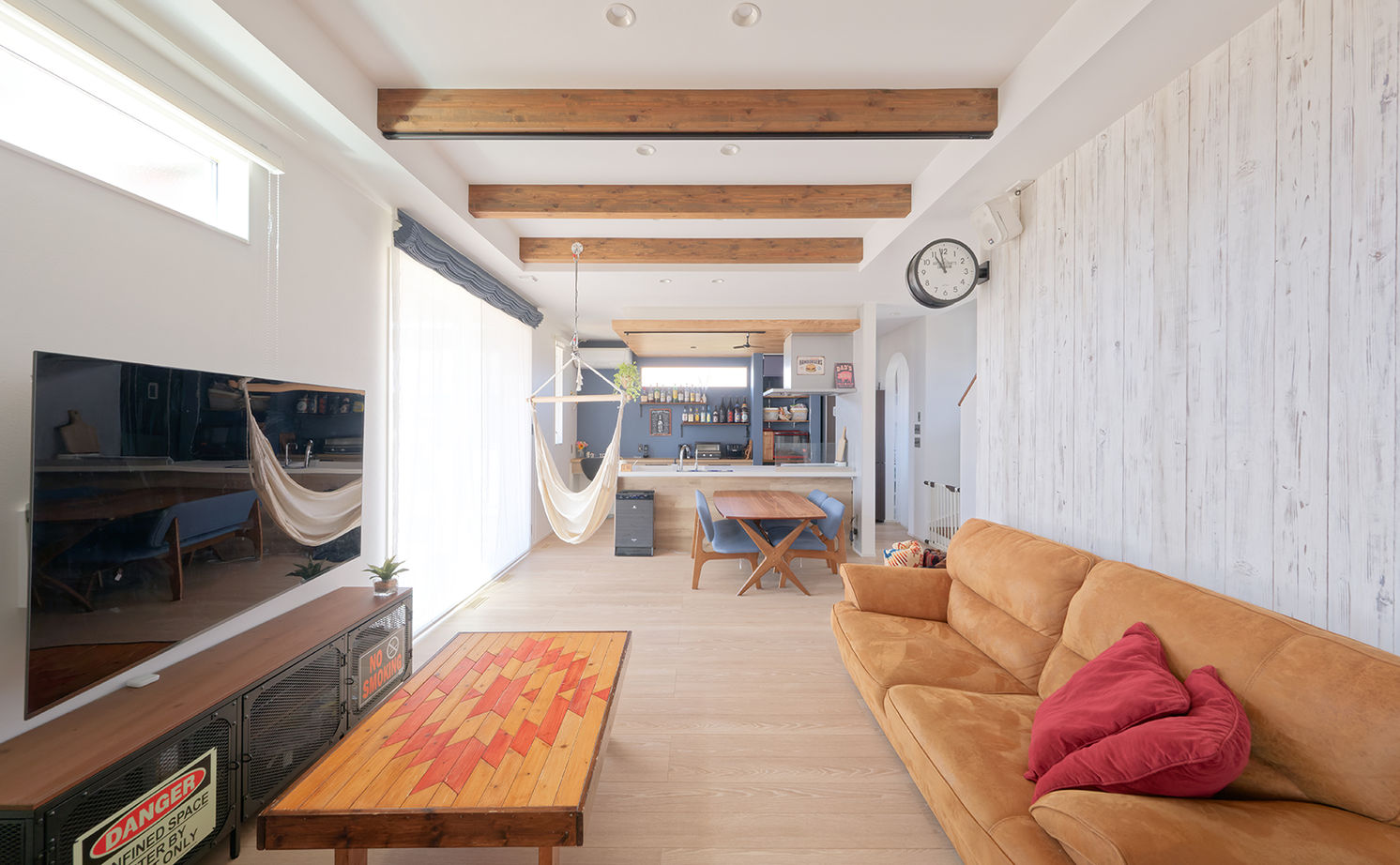 アサヒグローバルホーム 【1000万円台/間取り/30坪台/土間/収納充実】DIY好きパパが叶えた！薪ストーブとハンモックのある暮らしの建築実例画像5