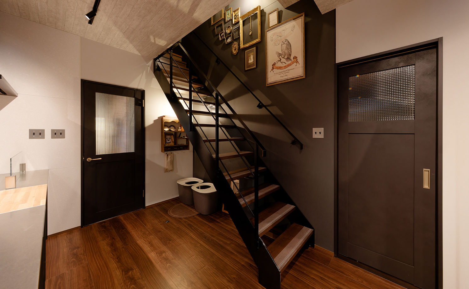 アサヒグローバルホーム 【2000万円台/間取り/30坪台/カフェ風/キャットウォーク】フレームキッチンが映えるインダストリアルな家の建築実例画像7