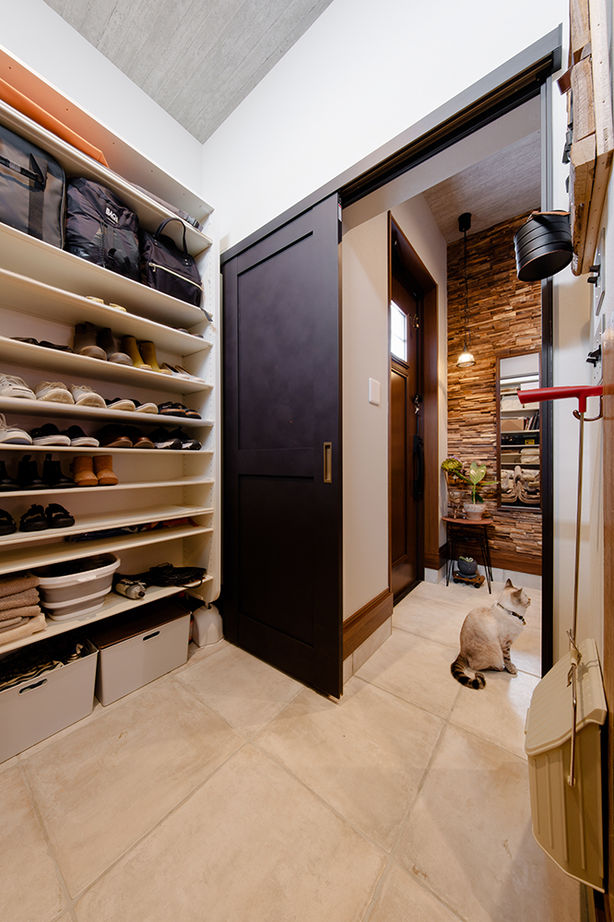 アサヒグローバルホーム 【2000万円台/間取り/30坪台/カフェ風/キャットウォーク】フレームキッチンが映えるインダストリアルな家の建築実例画像15