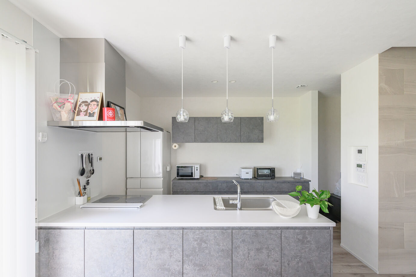 アサヒグローバルホーム 【2000万円台/間取り/30坪台/中庭】家族の会話をつなぐ、吹き抜けとリビング階段があるホテルライクな家の建築実例画像5