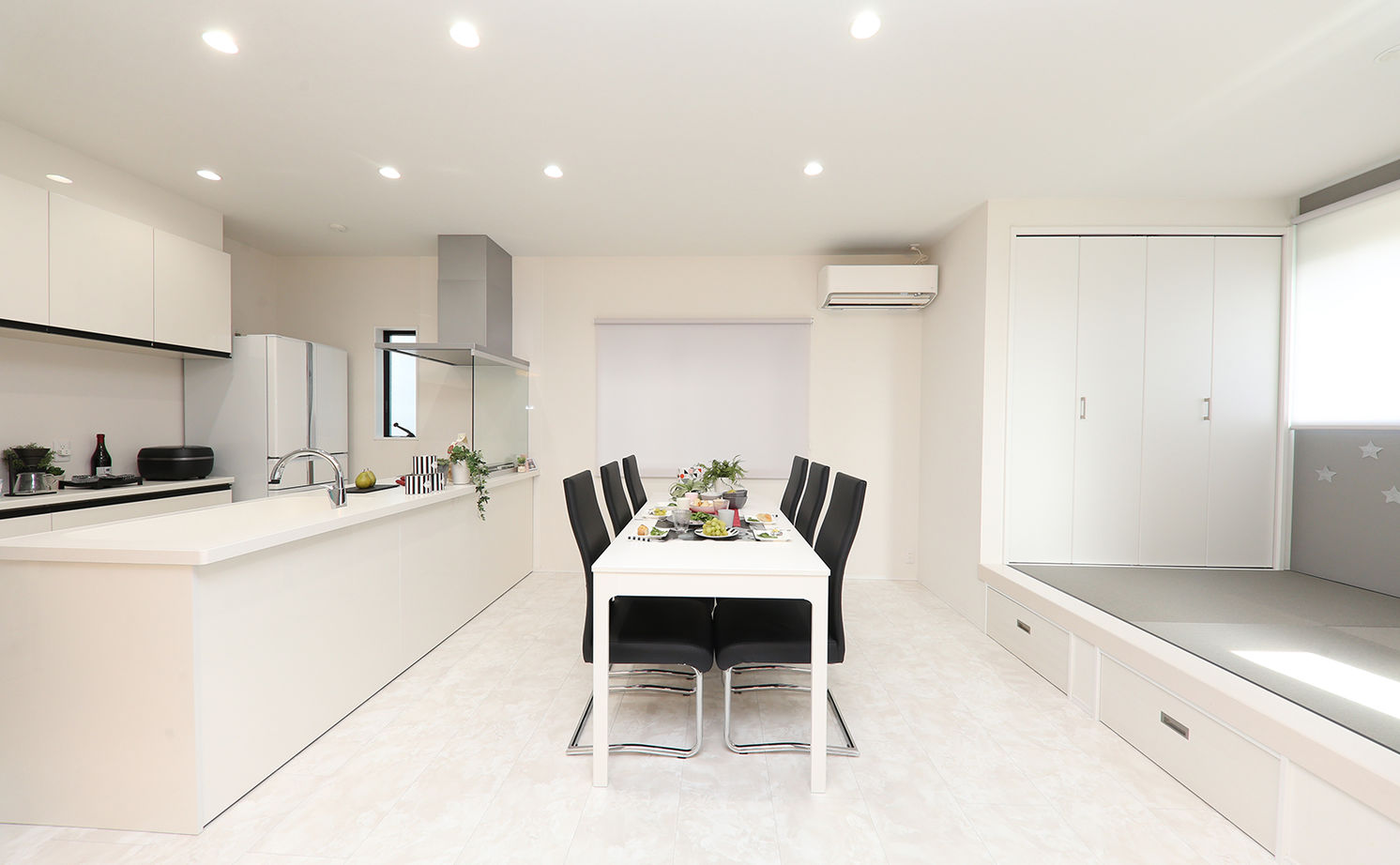 アサヒグローバルホーム 【1000万円台/間取り/約40坪/土間】プライベートな庭でおうち時間を満喫。スタイリッシュなモノトーンの家の建築実例画像6