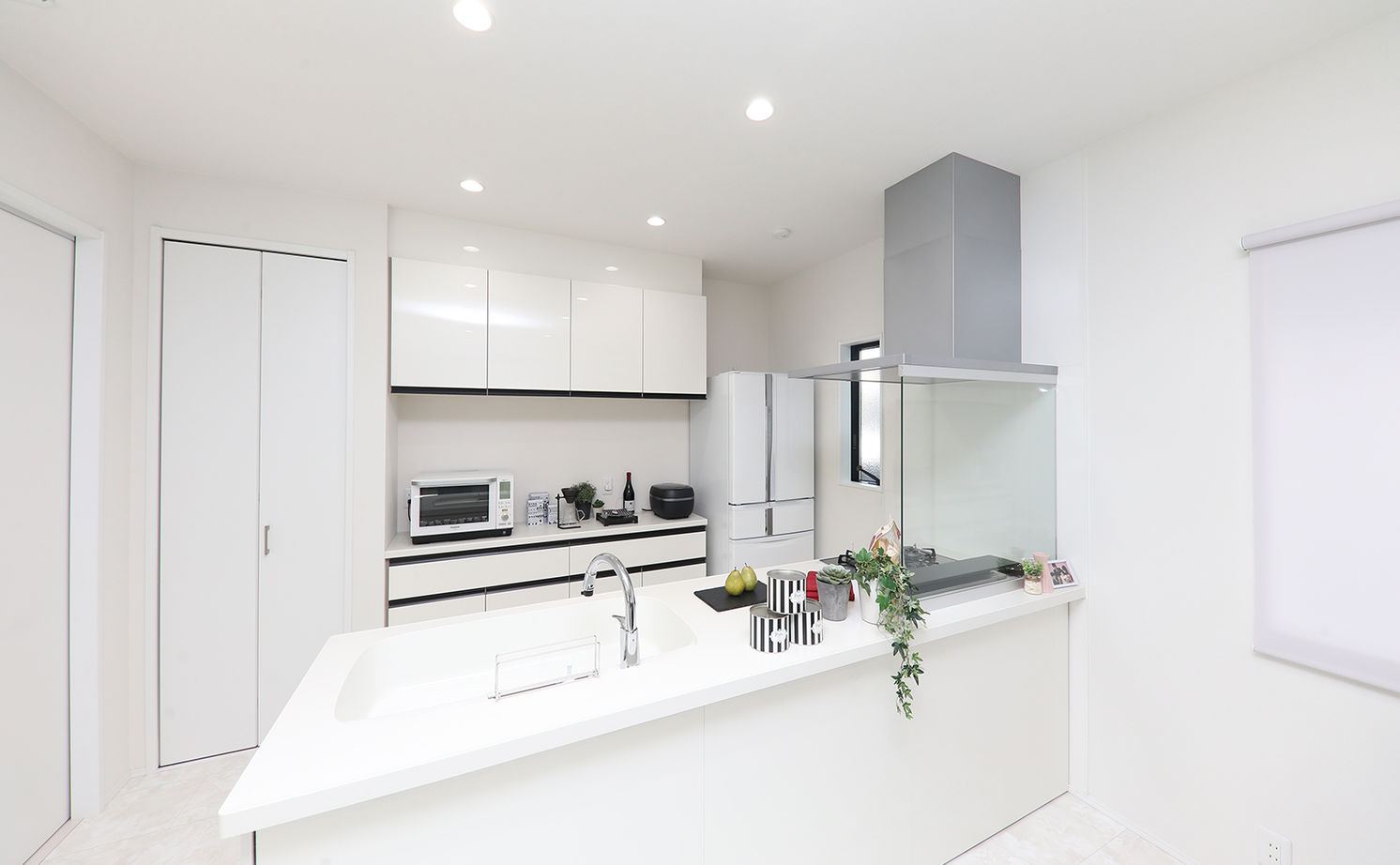 アサヒグローバルホーム 【1000万円台/間取り/約40坪/土間】プライベートな庭でおうち時間を満喫。スタイリッシュなモノトーンの家の建築実例画像15