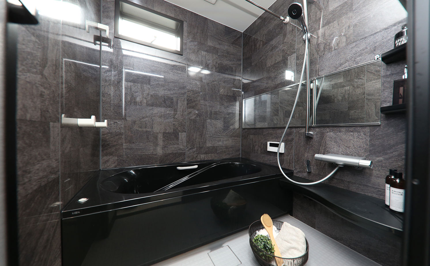 アサヒグローバルホーム 【1000万円台/間取り/約40坪/土間】プライベートな庭でおうち時間を満喫。スタイリッシュなモノトーンの家の建築実例画像19