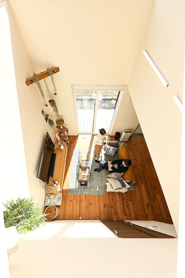 アサヒグローバルホーム 【2000万円台/間取り/30坪台/吹抜リビング】ウッディな内装×シンプルデザイン。カフェ風キッチンが映える家の建築実例画像10